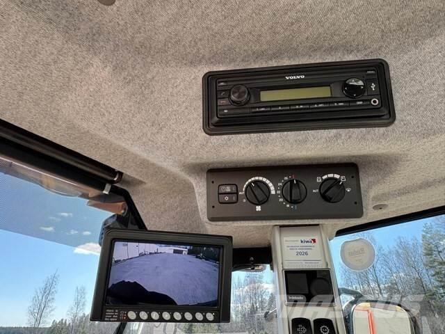 Volvo L 180 H لوادر بعجل