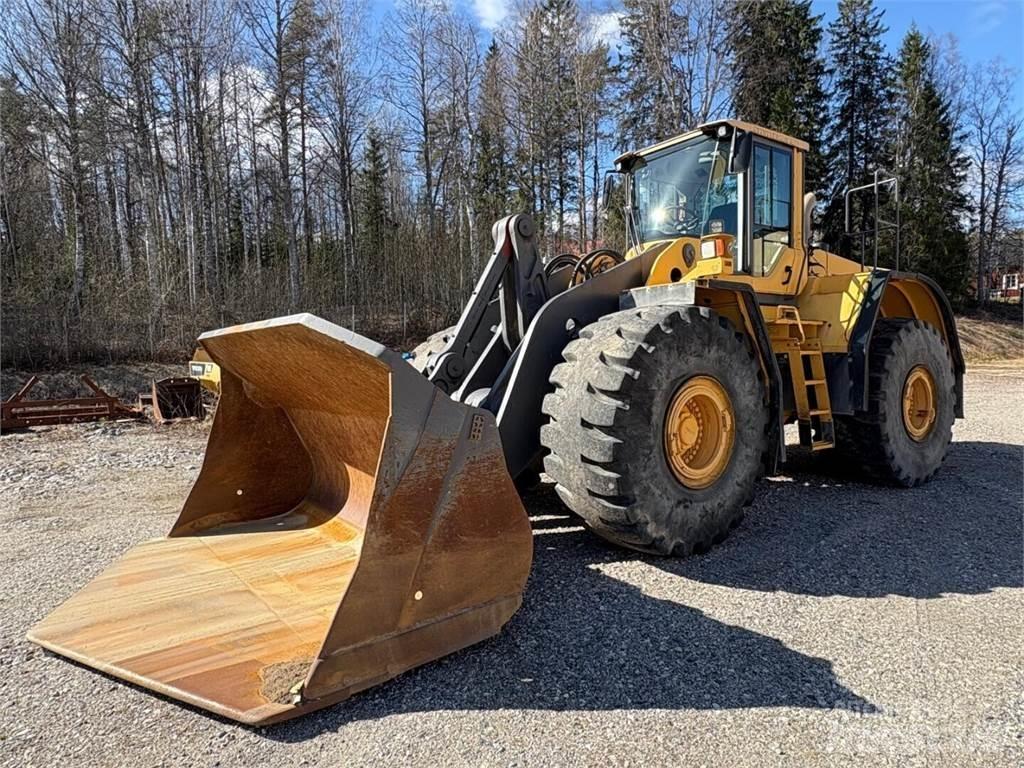 Volvo L 220 F لوادر بعجل