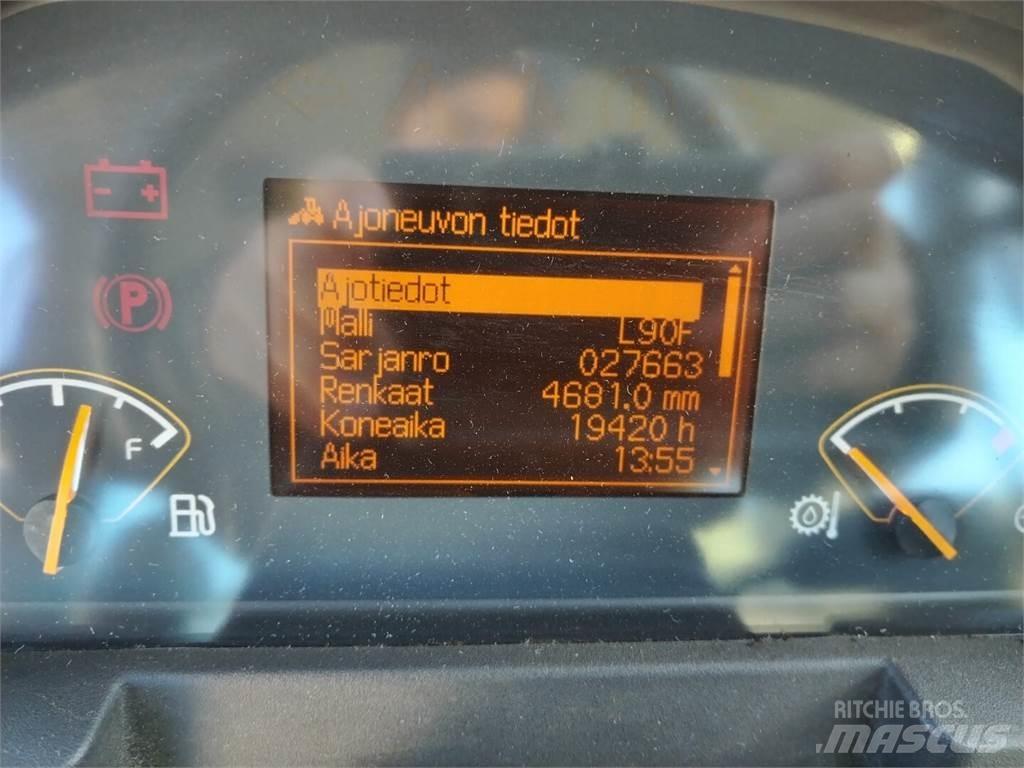 Volvo L 90 F لوادر بعجل