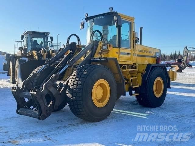 Volvo L120B لوادر بعجل