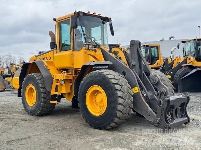 Volvo L120E لوادر بعجل