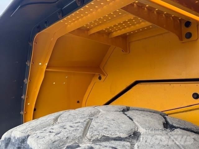 Volvo L120E لوادر بعجل
