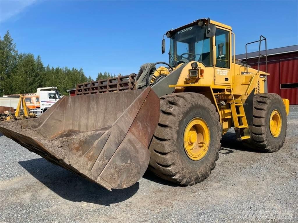 Volvo L180D لوادر بعجل