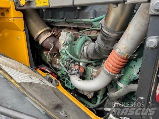 Volvo L250H لوادر بعجل