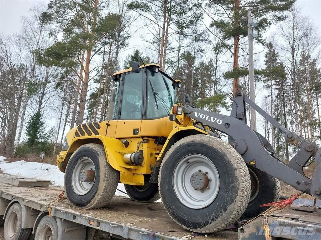 Volvo L40 لوادر بعجل