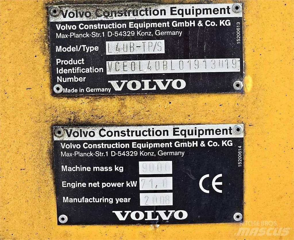 Volvo L40B لوادر بعجل