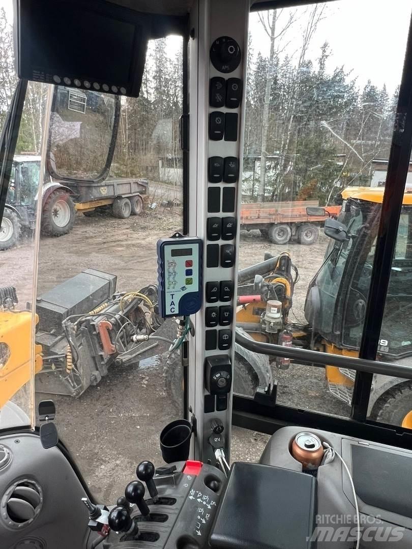 Volvo L60G لوادر بعجل