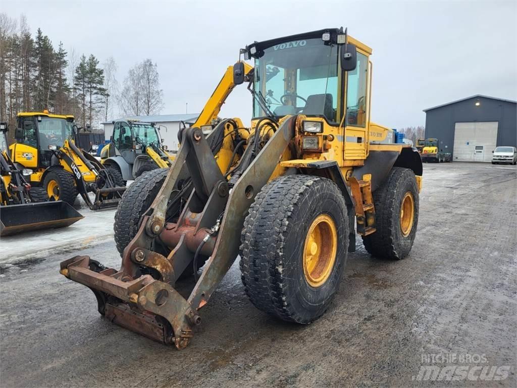 Volvo L70B لوادر بعجل