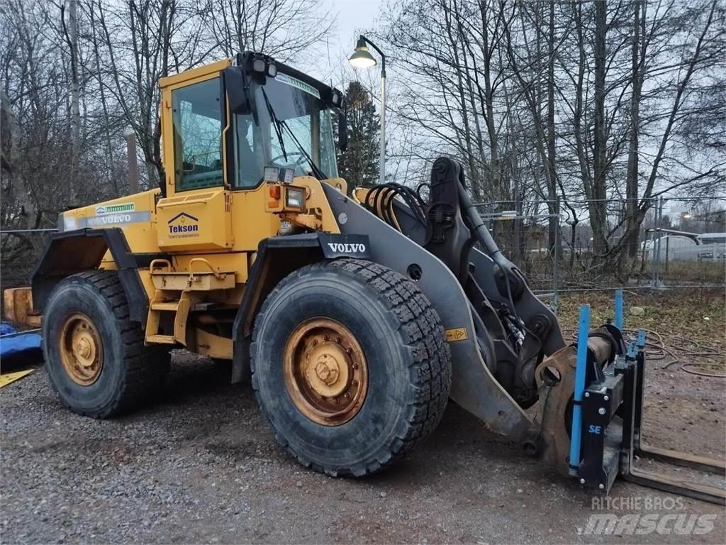 Volvo L90C لوادر بعجل