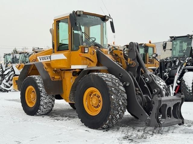Volvo L90E لوادر بعجل