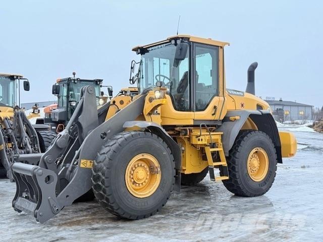 Volvo L90G لوادر بعجل