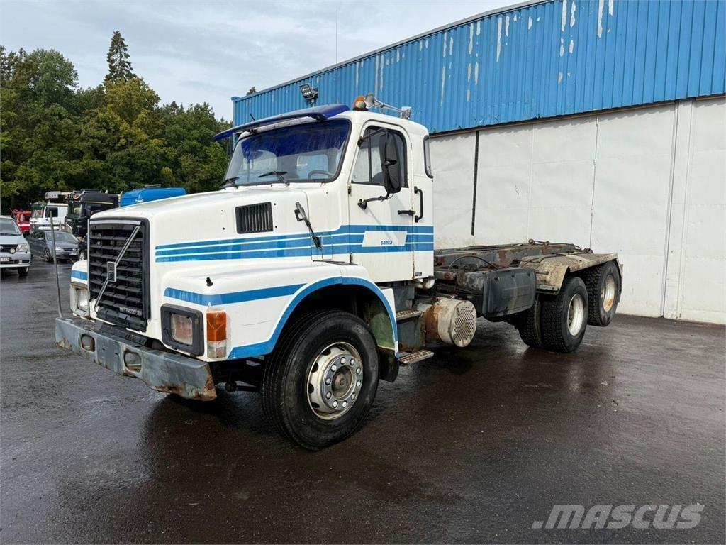 Volvo N10 6x2 شاحنات الرافعات الخطافية