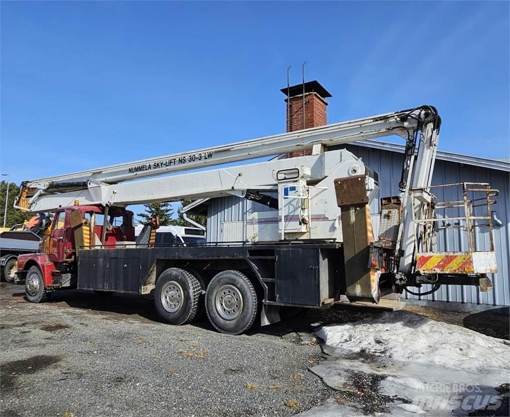 Volvo N7 6x2 شاحنات الرافعات