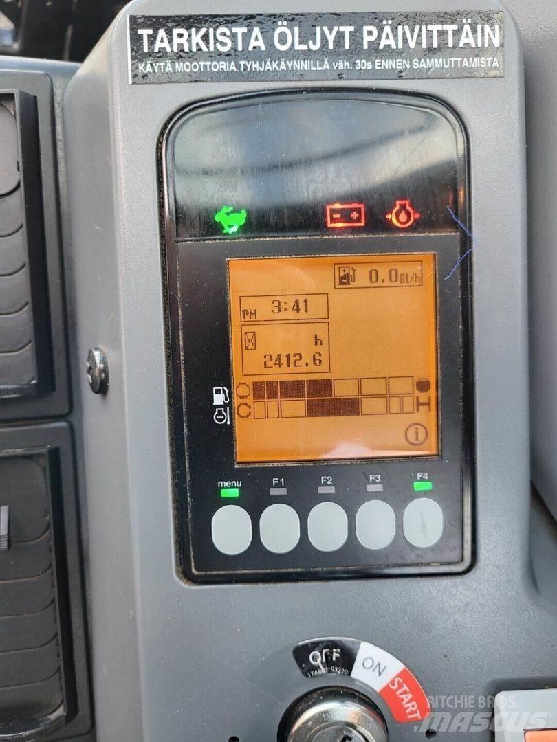 Yanmar Vio 80 حفارات وسط 7 طن - 12 طن