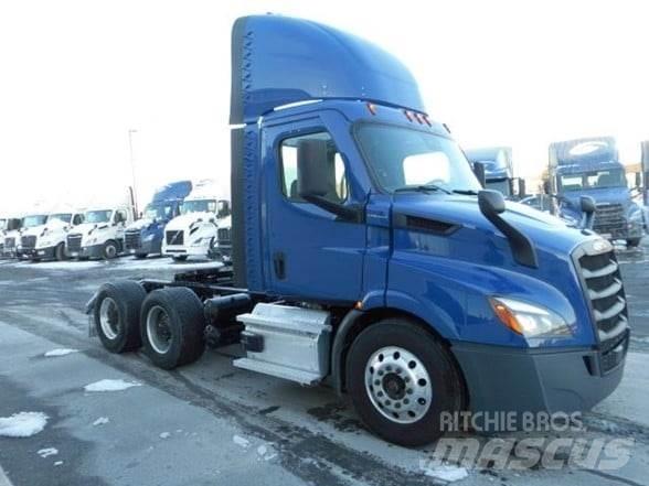 Freightliner CASCADIA 116 وحدات الجر