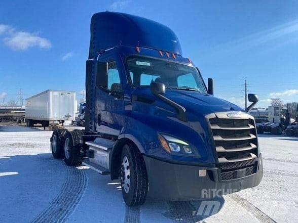 Freightliner CASCADIA 116 وحدات الجر