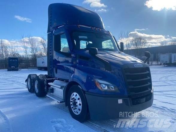 Freightliner CASCADIA 116 وحدات الجر