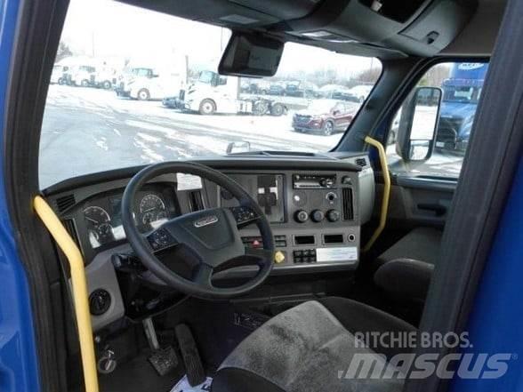 Freightliner CASCADIA 116 وحدات الجر
