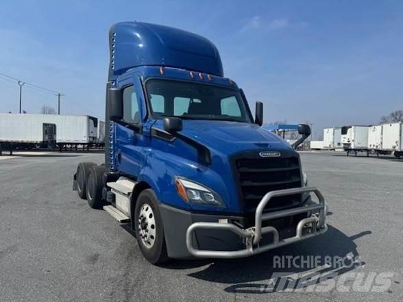 Freightliner CASCADIA 116 وحدات الجر