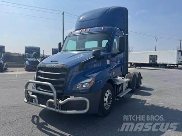 Freightliner CASCADIA 116 وحدات الجر