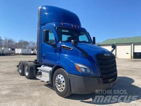 Freightliner CASCADIA 116 وحدات الجر