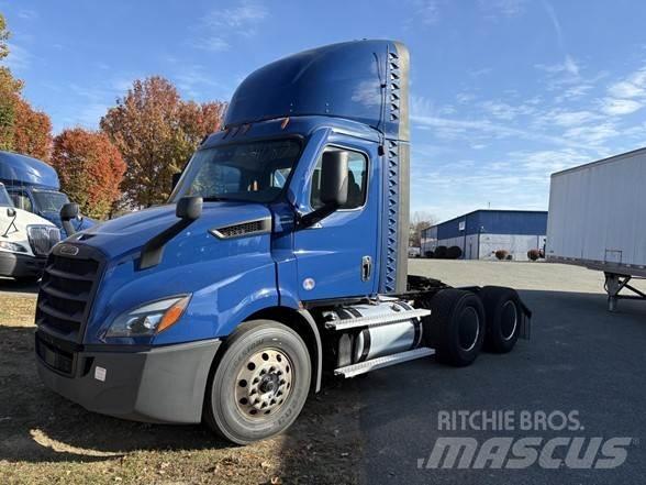 Freightliner CASCADIA 116 وحدات الجر