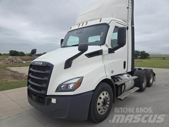Freightliner CASCADIA 116 وحدات الجر