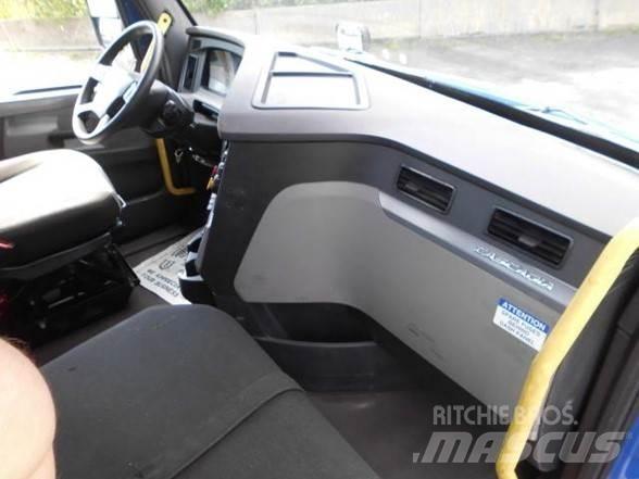 Freightliner CASCADIA 116 وحدات الجر