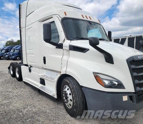 Freightliner CASCADIA 116 وحدات الجر