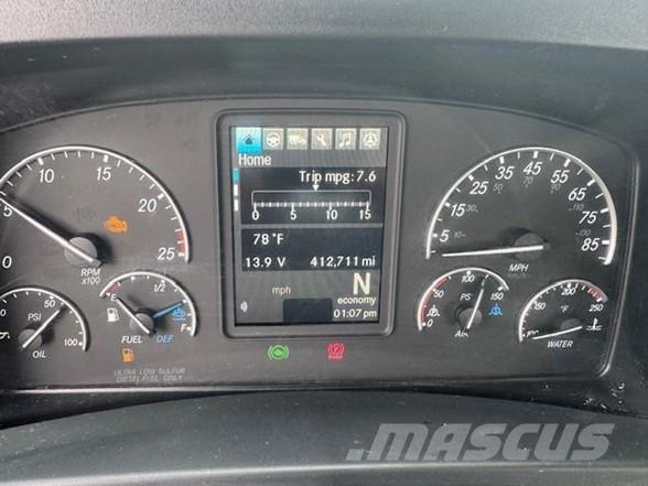 Freightliner CASCADIA 116 وحدات الجر