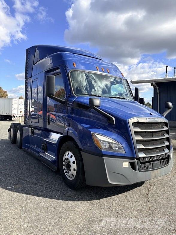 Freightliner CASCADIA 116 وحدات الجر