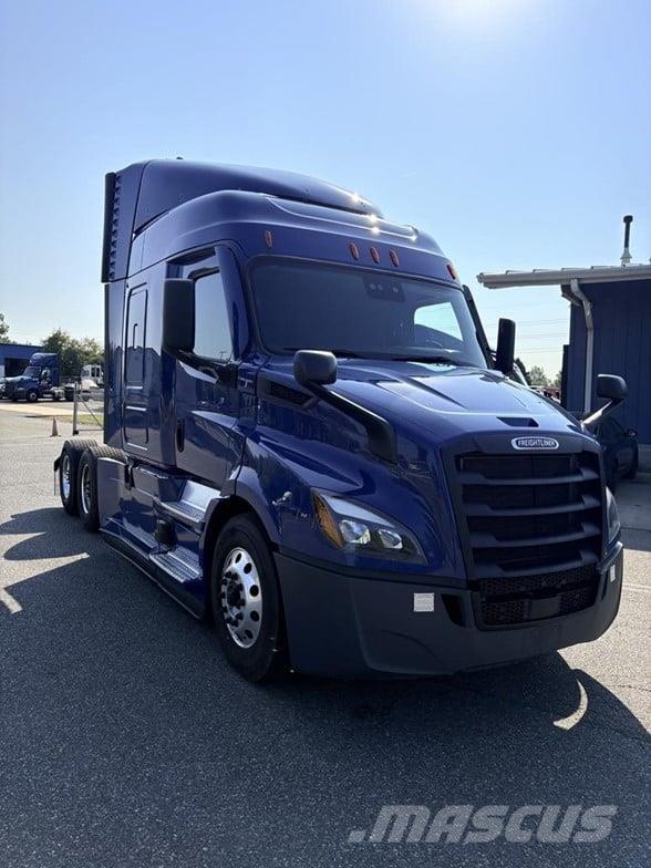 Freightliner CASCADIA 116 وحدات الجر