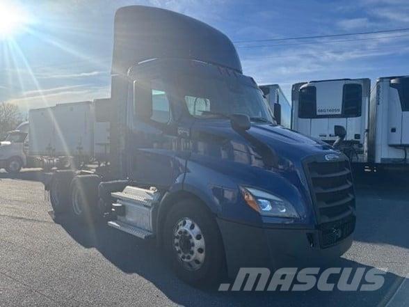 Freightliner CASCADIA 116 وحدات الجر