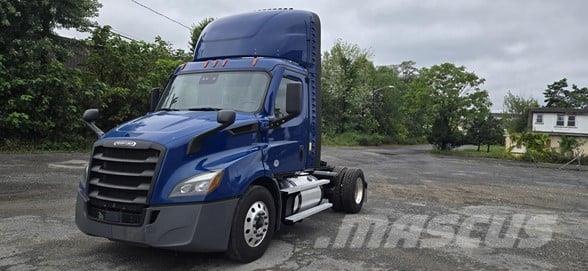 Freightliner CASCADIA 116 وحدات الجر