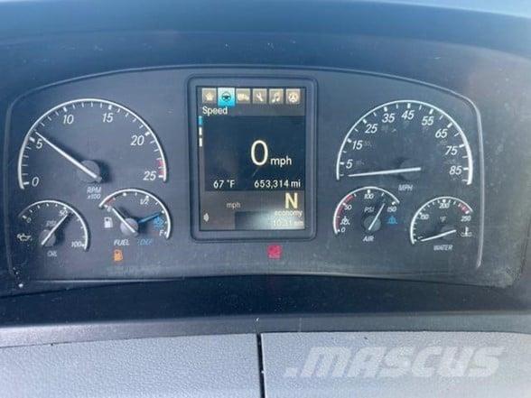 Freightliner CASCADIA 116 وحدات الجر