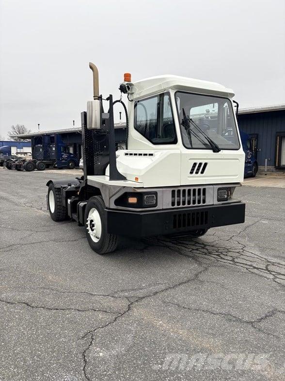 Kalmar OTTAWA 4X2 OFF-ROAD جرارات صالات المطارات