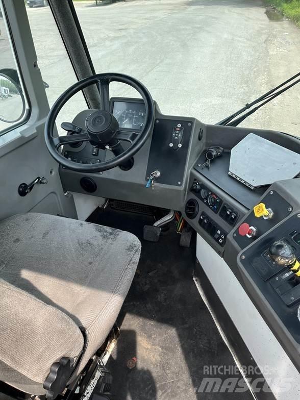 Kalmar OTTAWA T2 جرارات صالات المطارات
