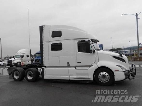 Volvo VNL64T860 وحدات الجر