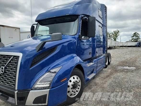 Volvo VNL64T860 وحدات الجر