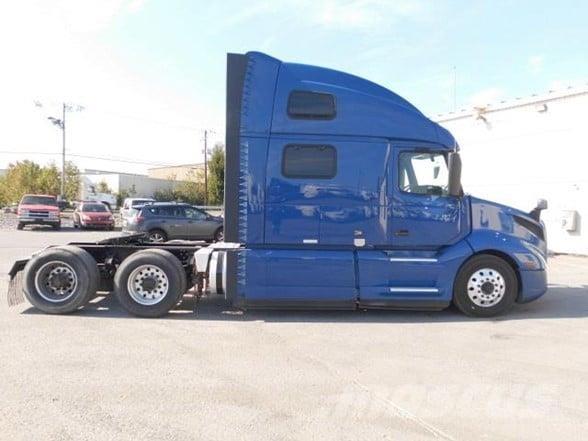 Volvo VNL64T860 وحدات الجر