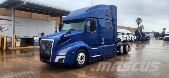Volvo VNL64T860 وحدات الجر