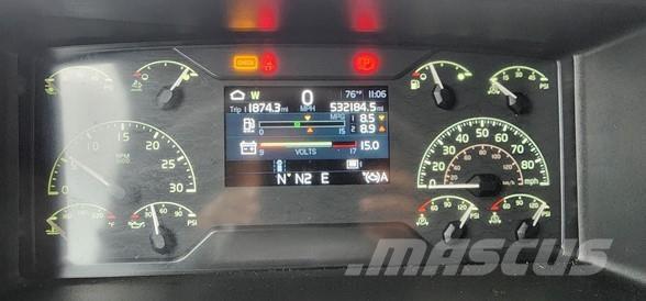 Volvo VNL64T860 وحدات الجر