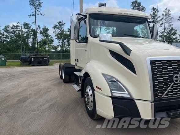 Volvo VNR64T300 وحدات الجر