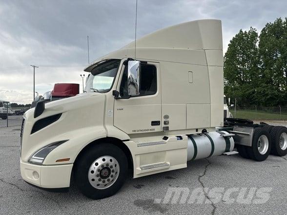 Volvo VNR64T640 وحدات الجر