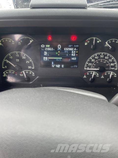 Volvo VNR64T640 وحدات الجر