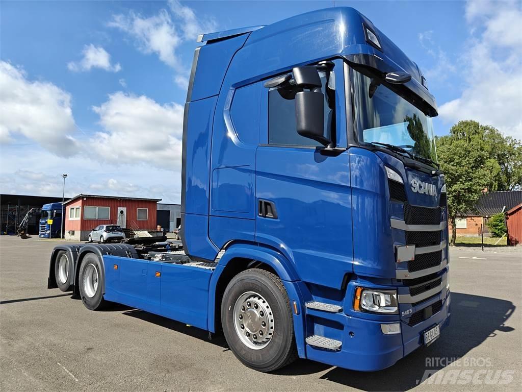 Scania 540S وحدات الجر