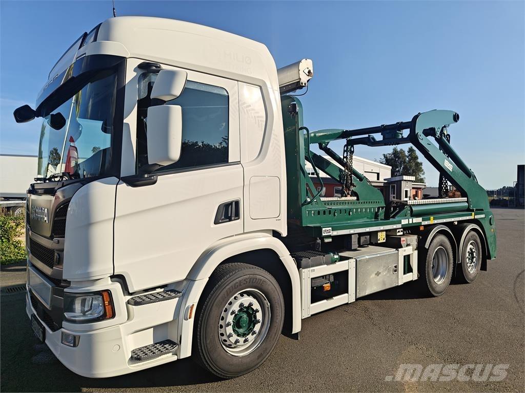 Scania P370 شاحنات لوادر