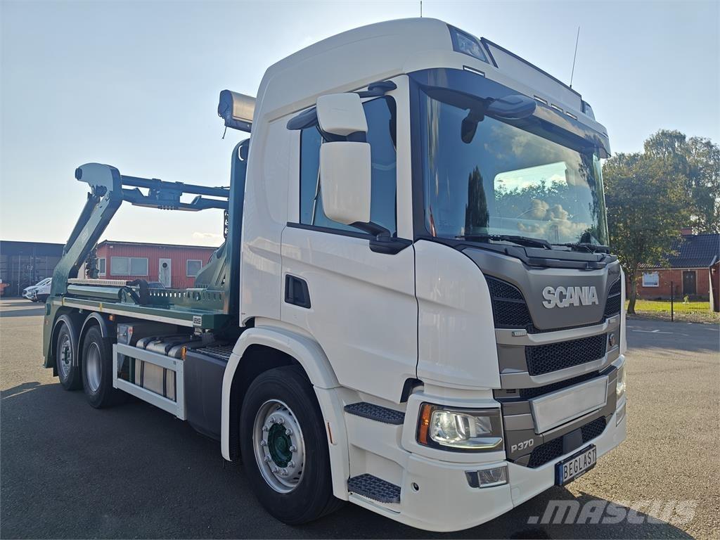 Scania P370 شاحنات لوادر