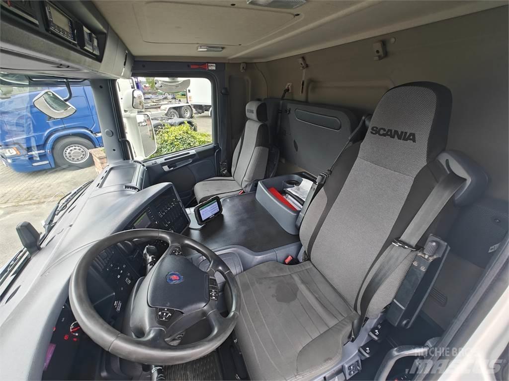 Scania P410 شاحنات بدرجة حرارة قابلة للضبط