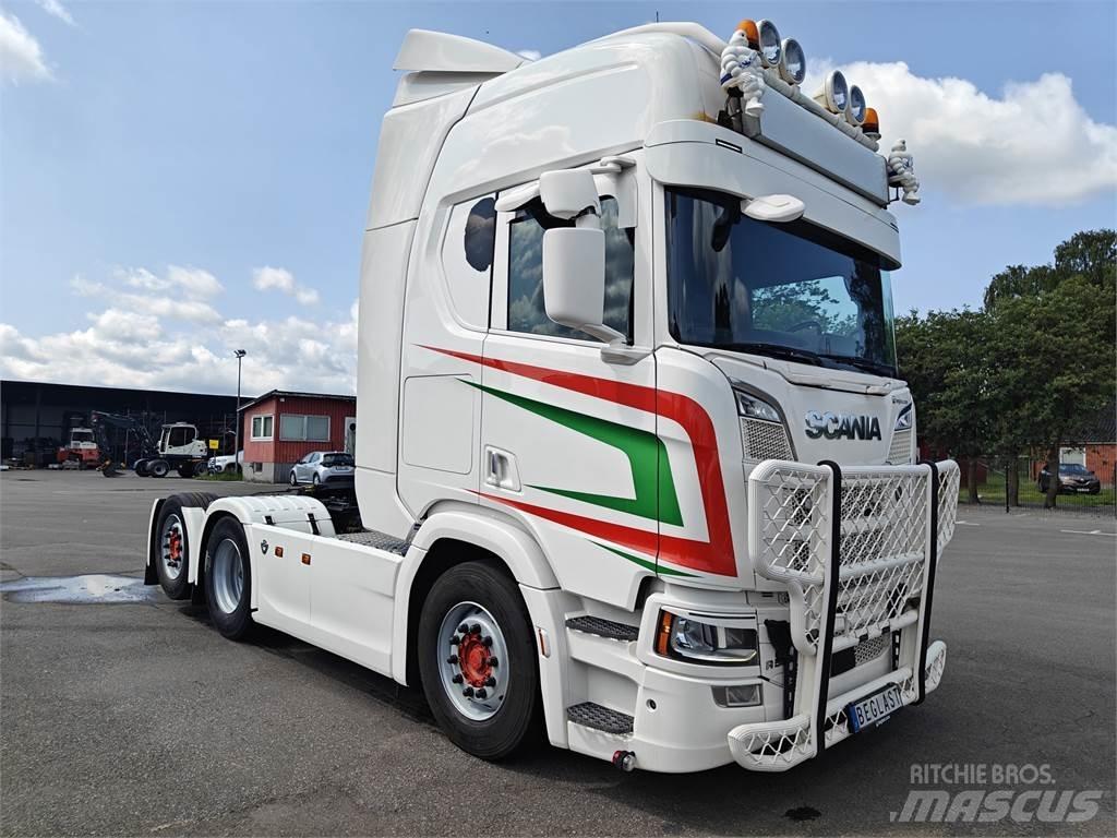 Scania R520 وحدات الجر
